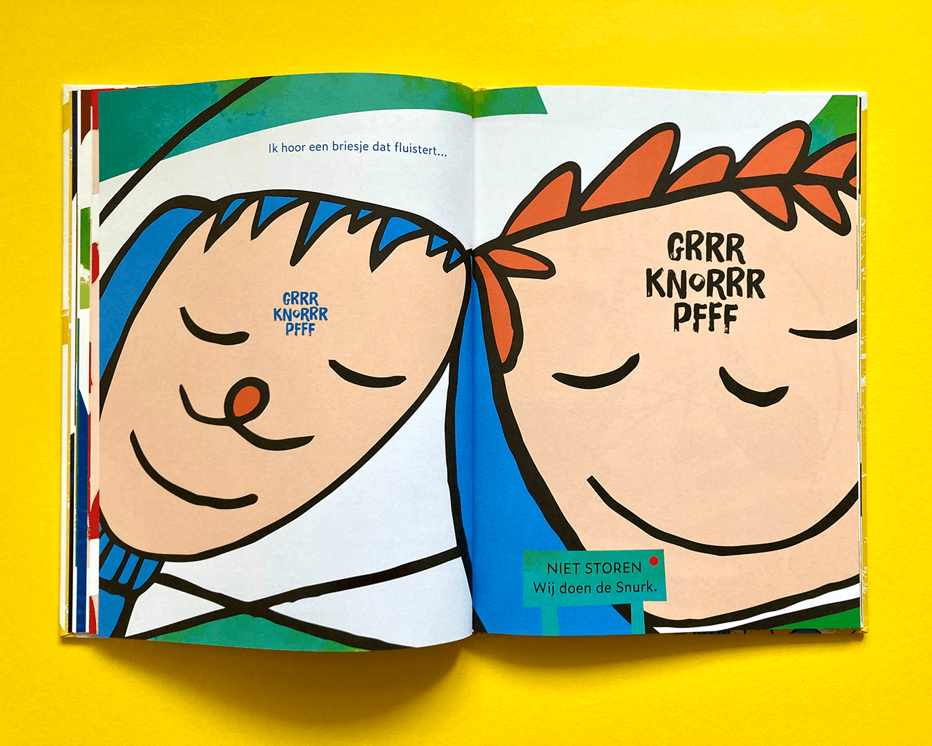 Book-De wereld maakt een koprol-PaulineHoogweg-03F