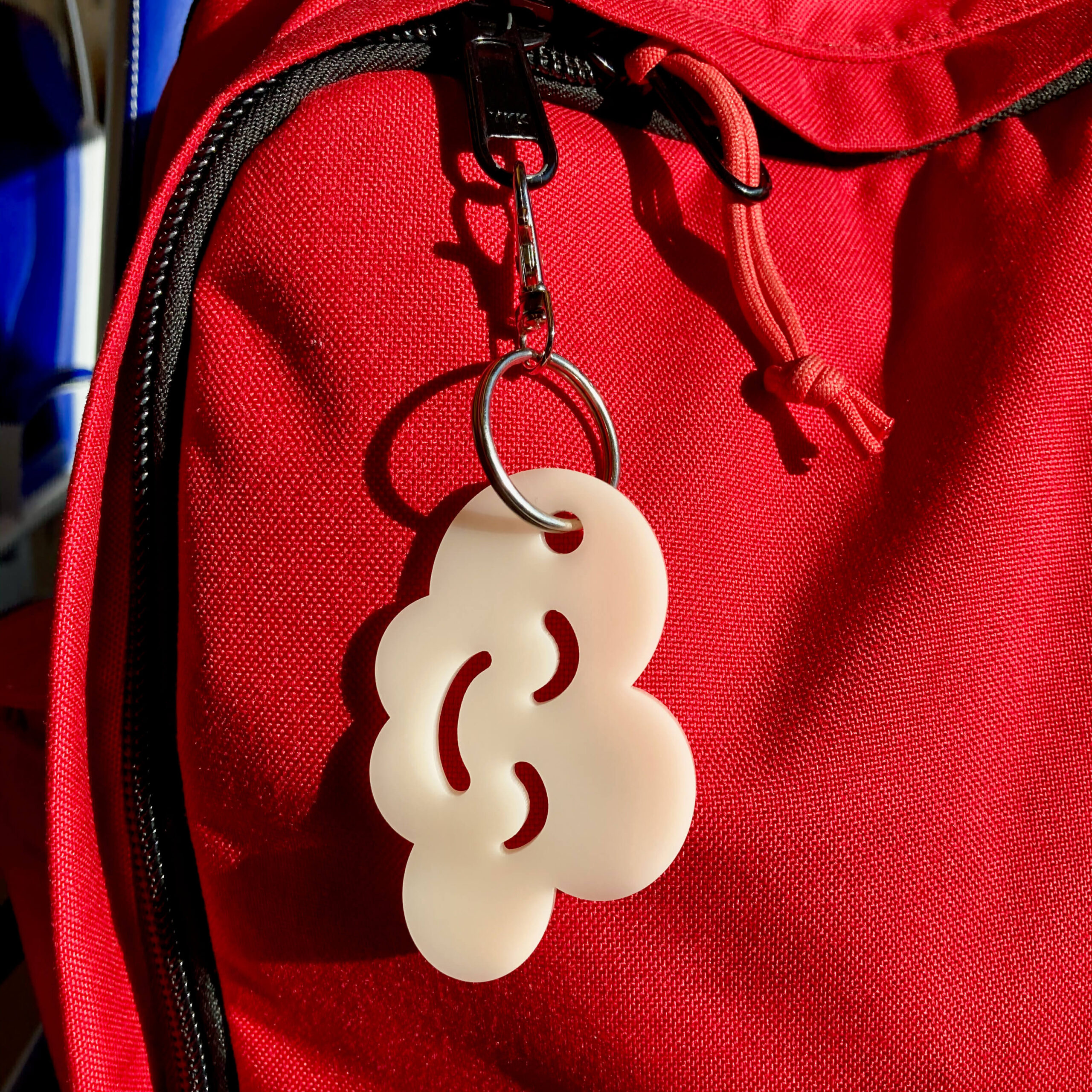 Happy Cloud-keychain-02-PaulineHoogweg-01